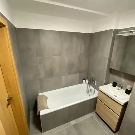 Poruba Garden View Apartment